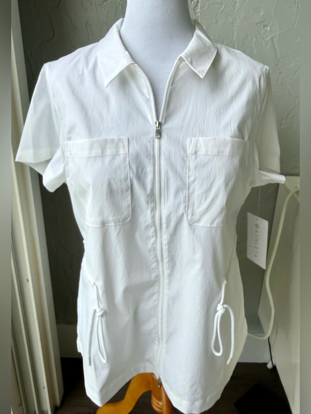 NWT, Athleta Advantage Cinch Top